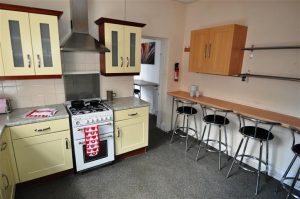 5 Ber Rd Kitchen (small)