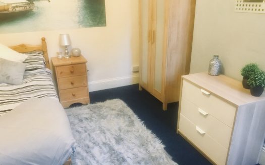 32 Premier Road NG7 6NW, Nottingham