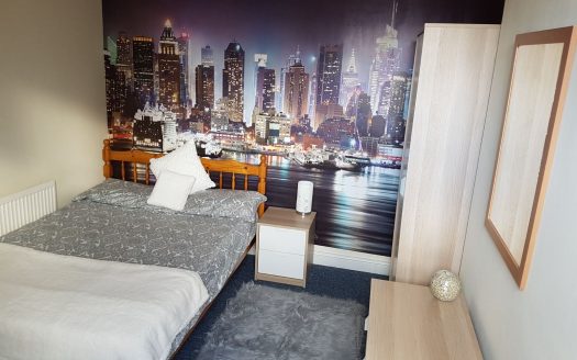 33 Russell Road NG7 6HD Nottingham