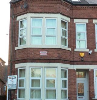 33 Russell Road NG7 6HD Nottingham