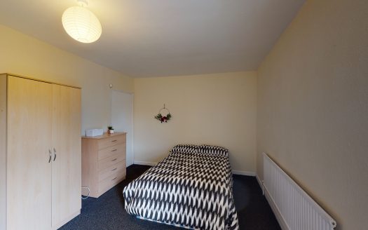 22a Park Road NG7 1JG